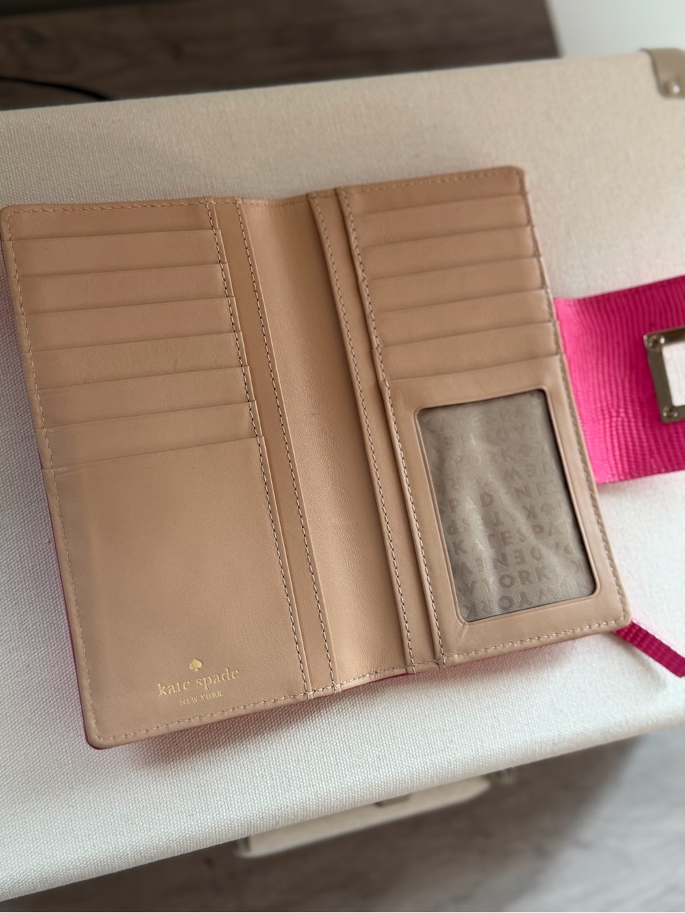 Kate Spade New York Pink Lizard Embossed Leather Travel Wallet - Picture 3 of 5